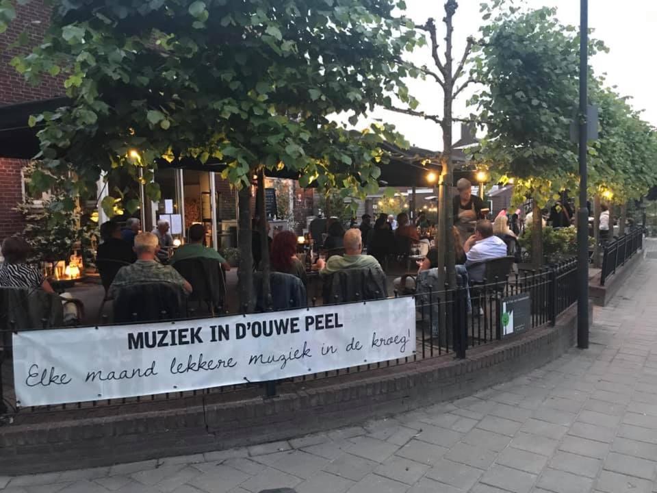 Hotel Restaurant In D'Ouwe Peel Helenaveen 外观 照片